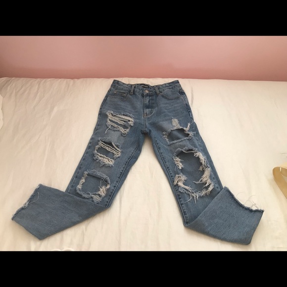 High Waisted Ripped Jeans - Picture 2 of 5